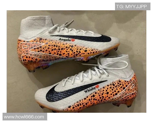 球星一周更换几双足球鞋揭秘 如何选择适合的鞋款提升比赛表现