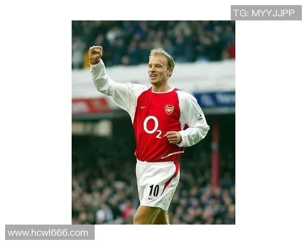 足球球星笔记全景解析带你全面了解绿茵巨星成长与辉煌轨迹